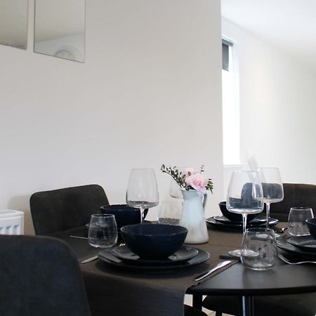 Апартаменты Abingdon - Private Flat With Parking 09 Экстерьер фото